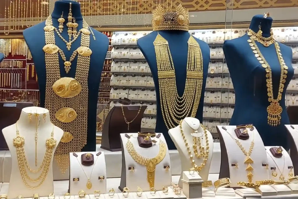أفضل وقت لشراء الذهب في الإمارات