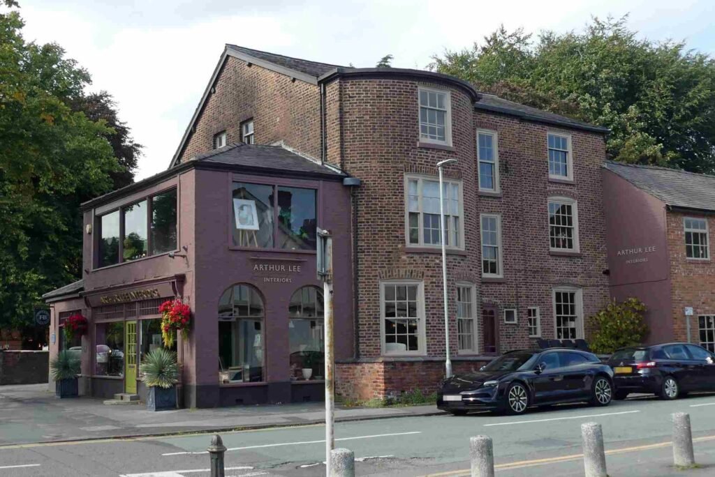 Commercial Property for Sale in Knutsford – Shops, Offices & Mixed-Use
