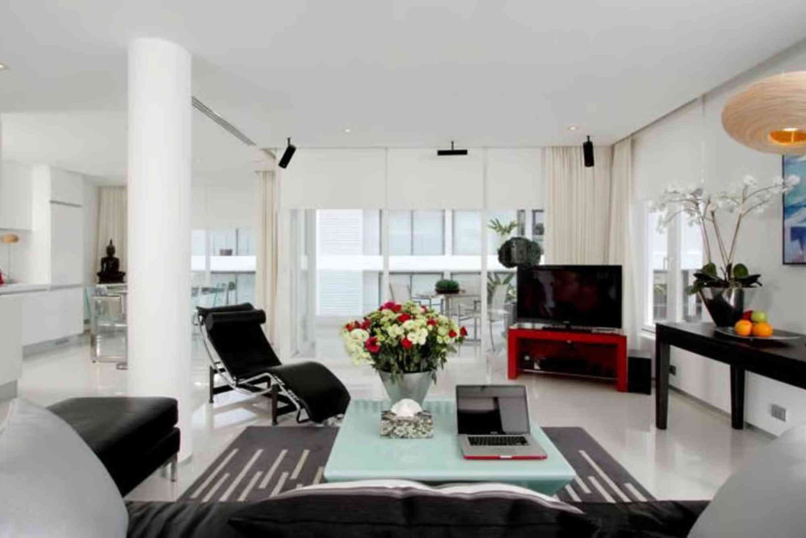 What Is a Serviced Apartment? Hotel-Style Living With Apartment Comforts