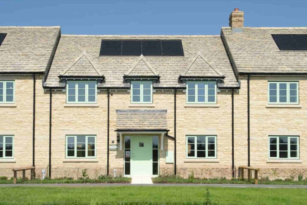 Property for Sale in Ashton Keynes – Cotswold Village & Lakeside Homes