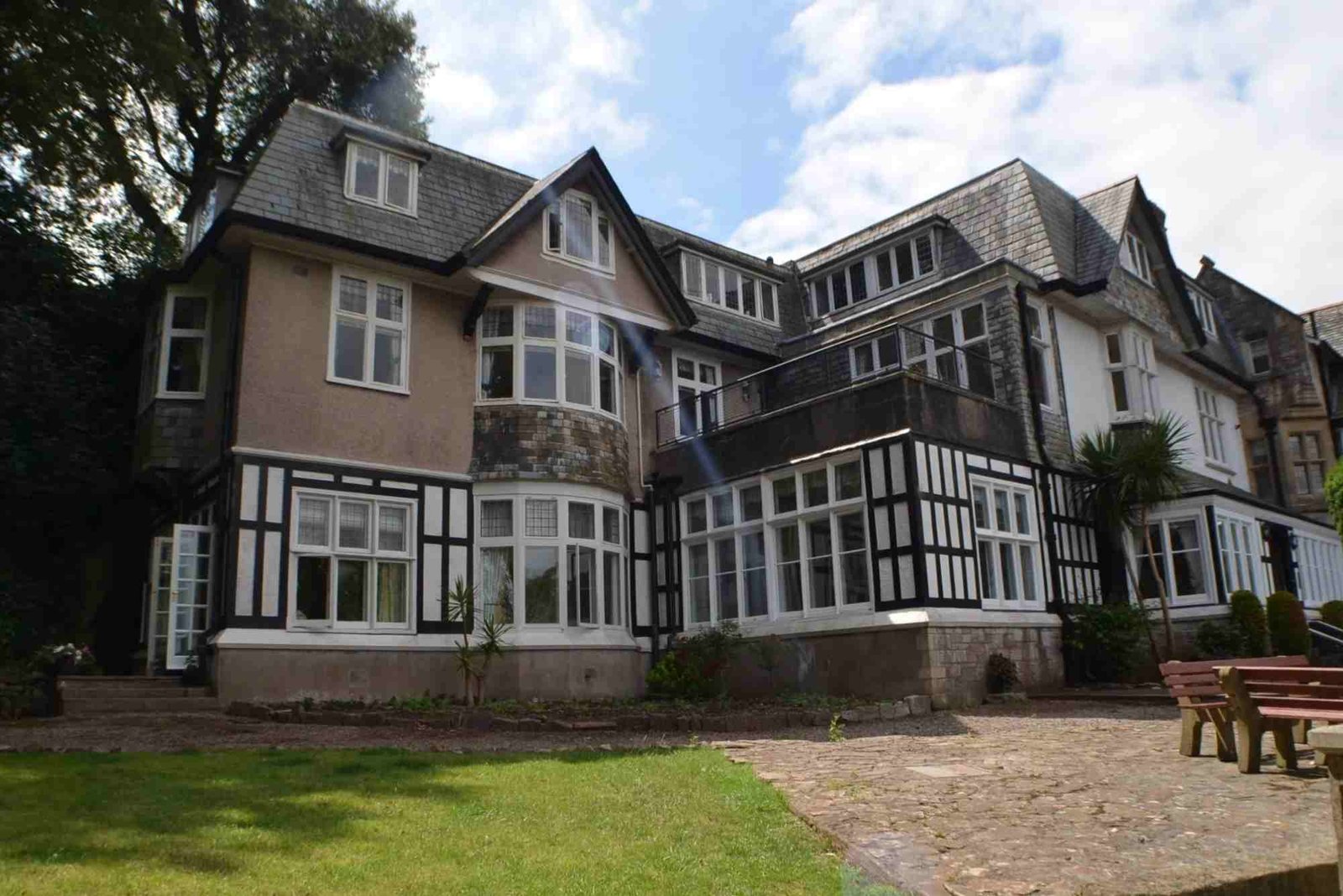 Babbacombe Cliff Torquay Property Sale – Sea View Apartments & Homes