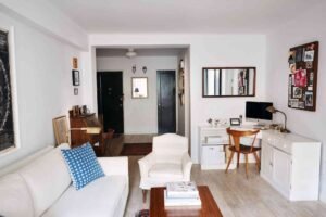 How to Furnish a Small Apartment: Essential Pieces and Space Hacks
