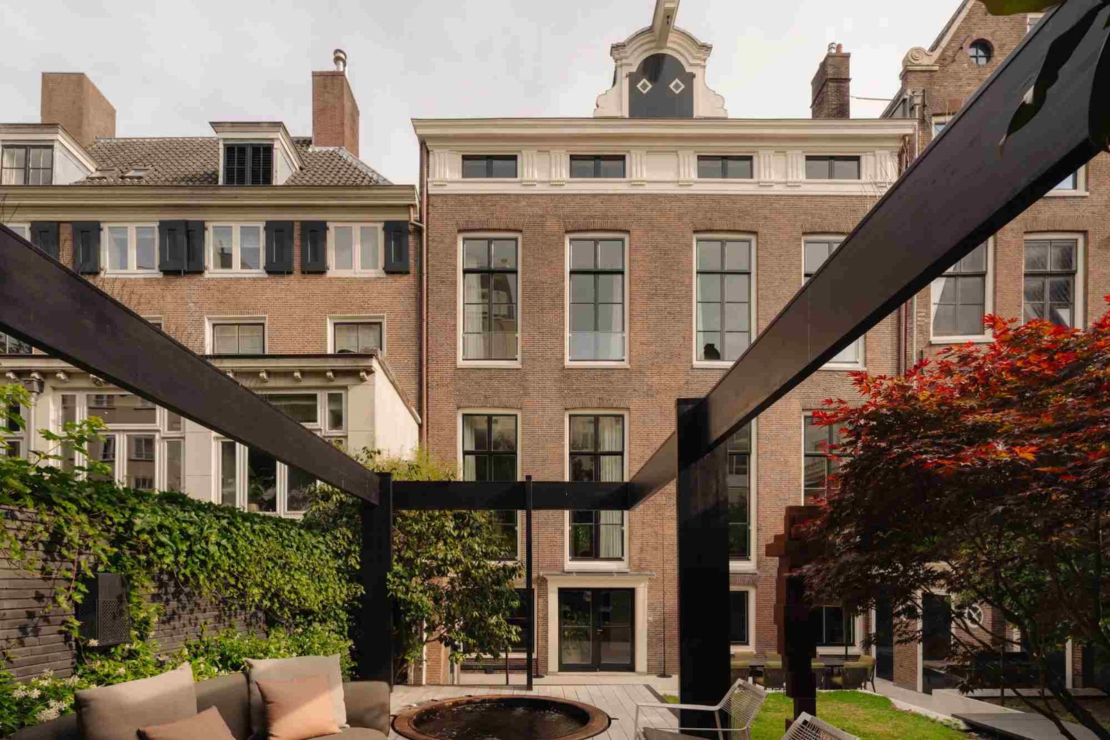 Holland Property for Sale – Dutch City Apartments & Canal Houses