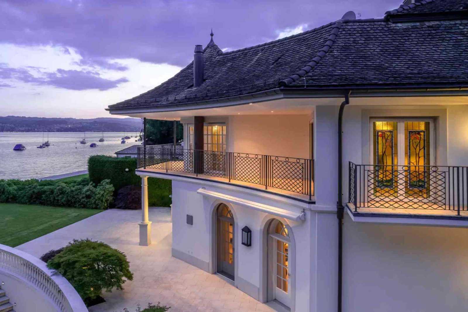 Lake Zurich Property for Sale