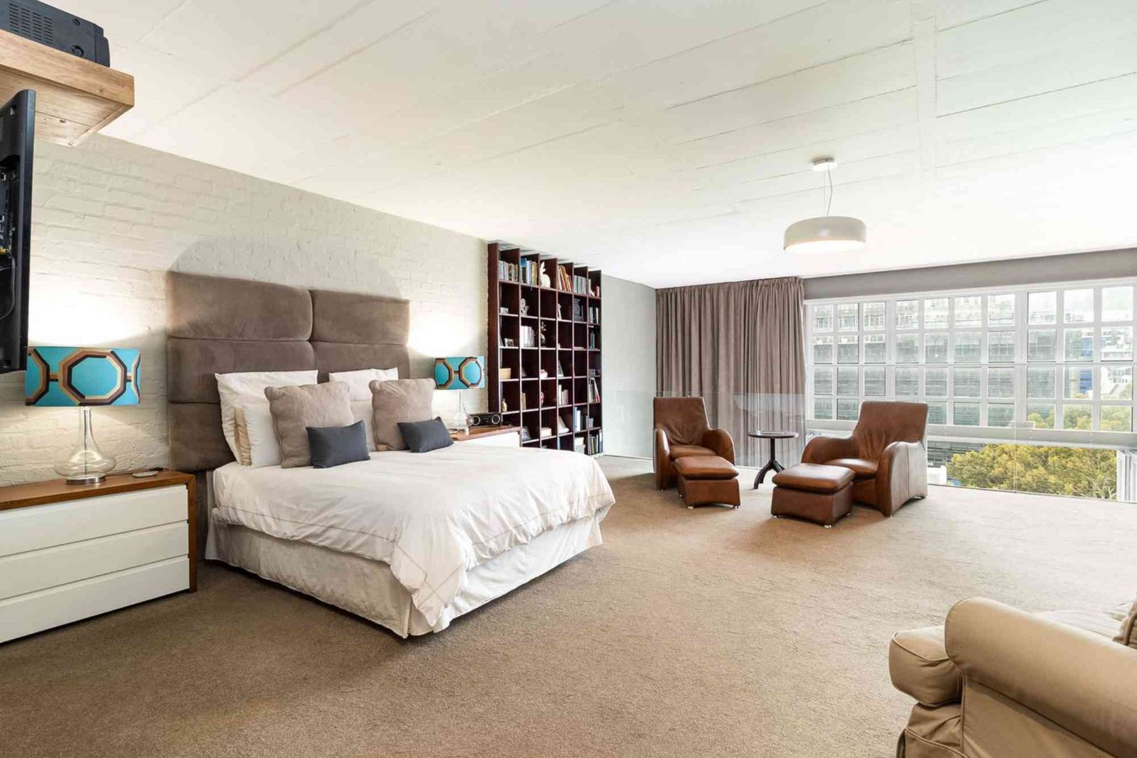 What Is a 1.5-Bedroom Apartment