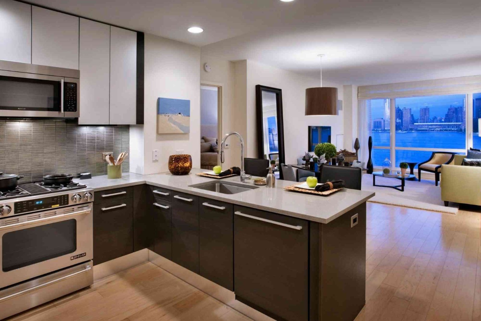 What Is the Difference Between a Flat and an Apartment?