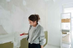 Can You Paint Your Apartment? Landlord Rules and Renter-Friendly Options