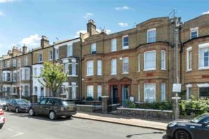 Commercial Property for Sale in Wandsworth Town