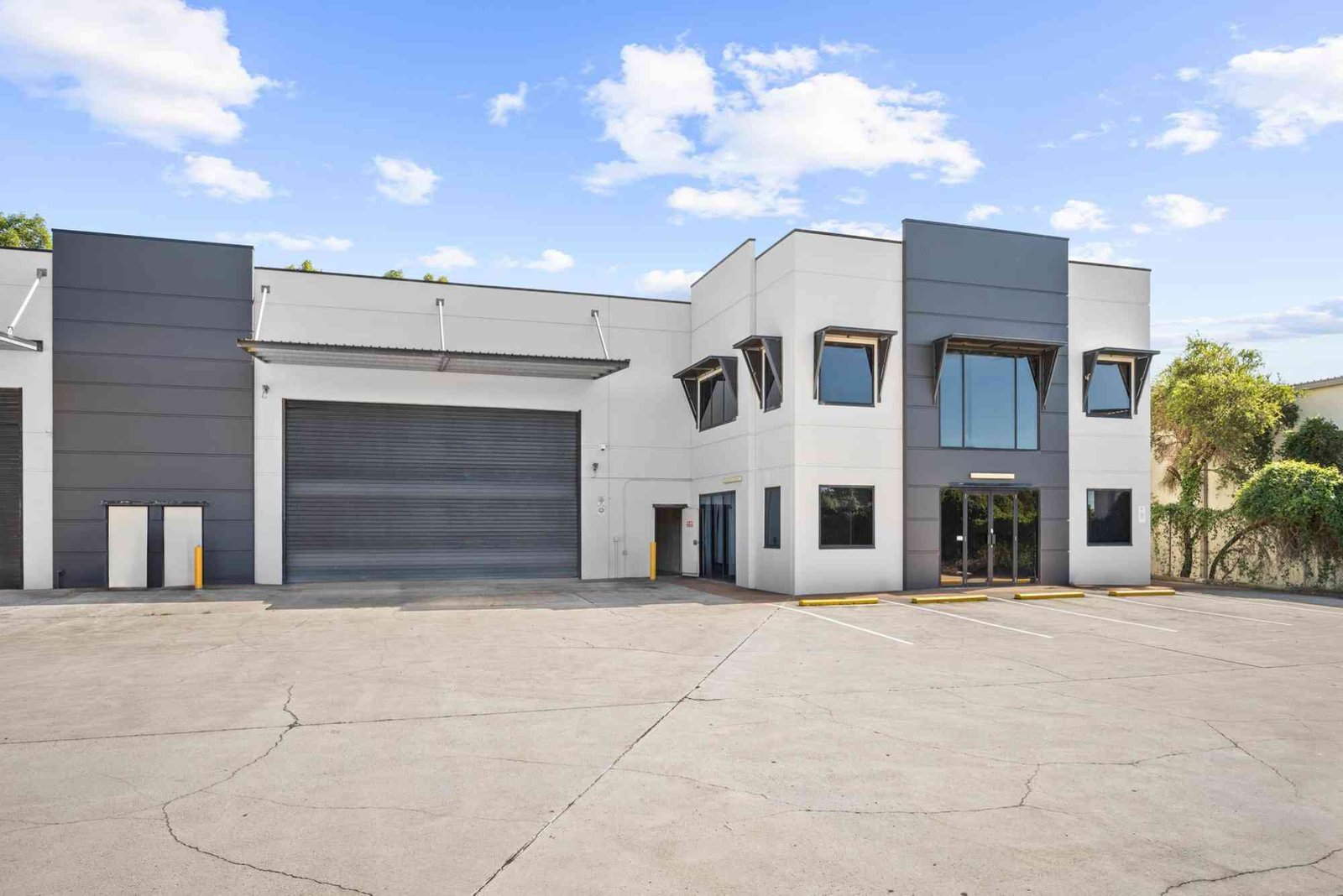 Commercial Property for Sale in Welham Green