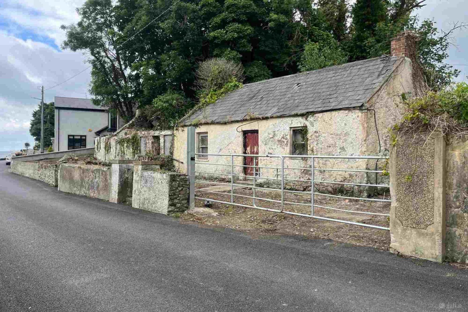 Property for Sale in Omeath Co Louth – Loughside Village Homes