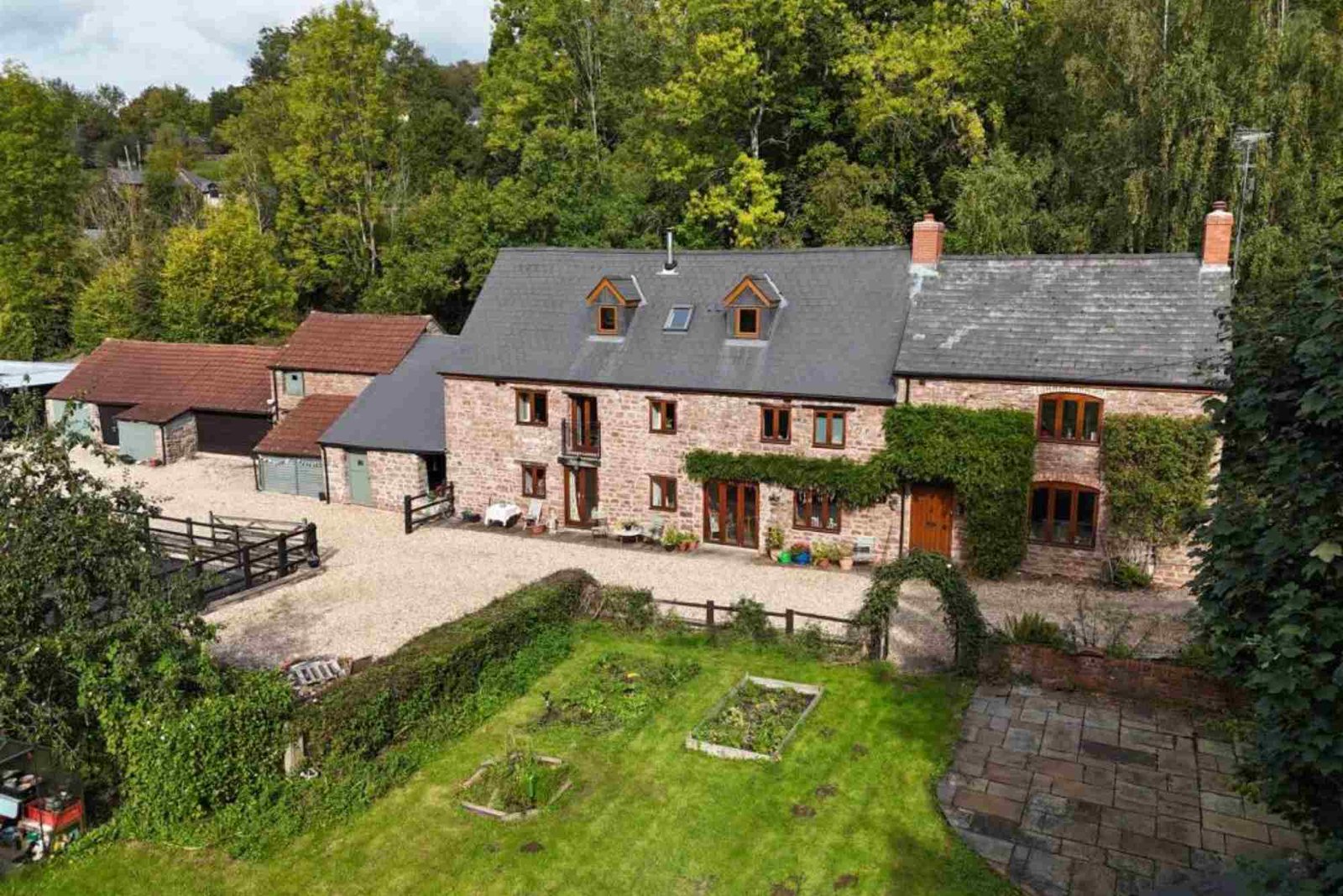 Property for Sale in Parc Seymour – Rural Village & Family Homes