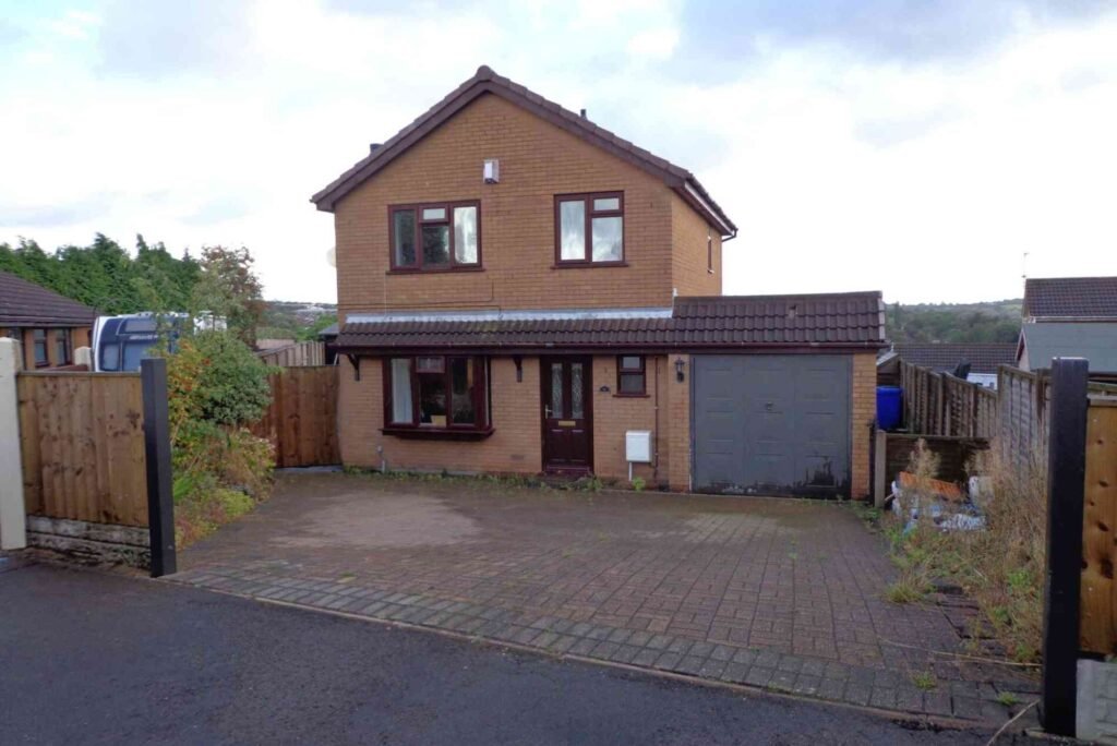 Blurton Property Sale – Stoke-on-Trent Terraces & Family Homes