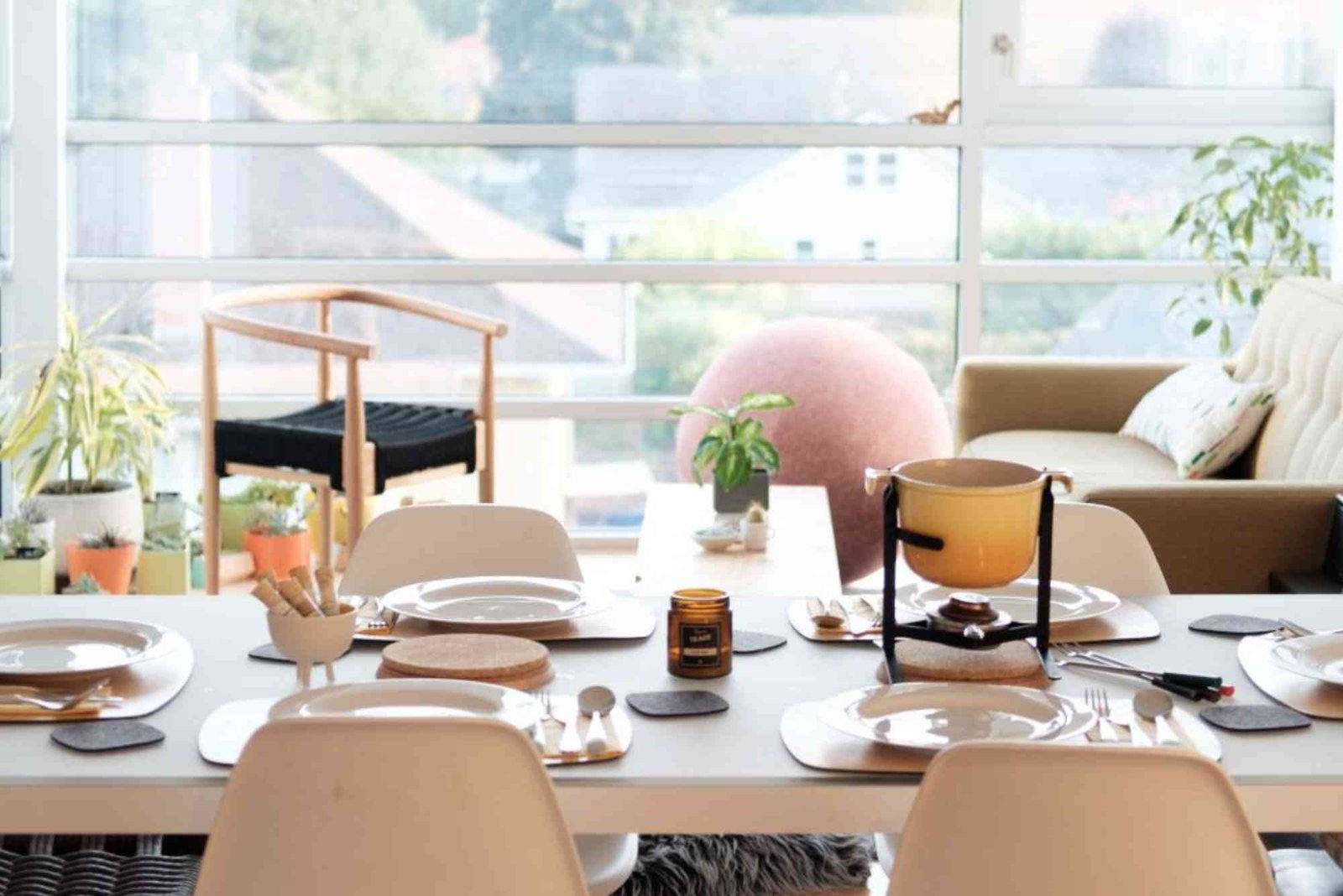 How to Furnish Your First Apartment on a Starter Budget