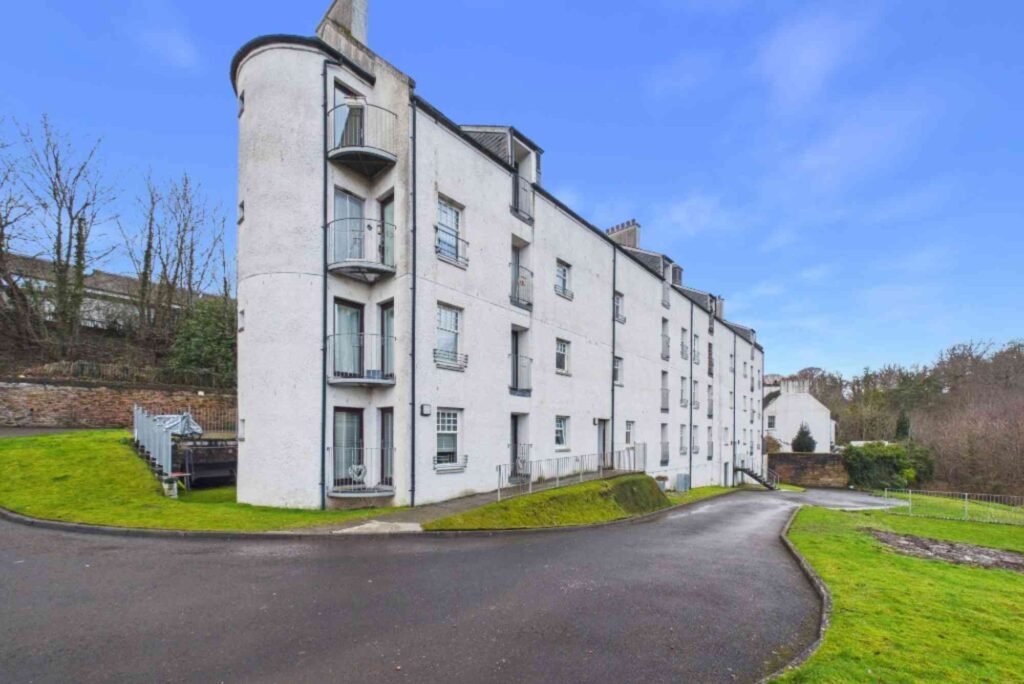 Property for Sale in Forth, Lanarkshire