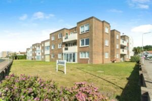 Seafront Property for Sale in Bexhill-on-Sea – Promenade Flats & Homes