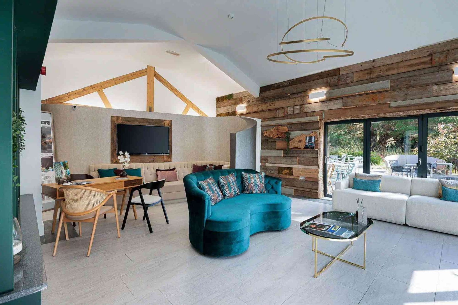 Commercial Property for Sale in Holmes Chapel