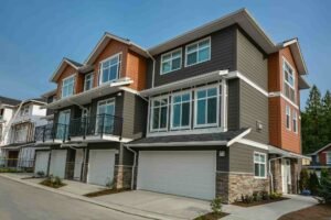 Multi-Family Properties for Sale – Duplex, Triplex & Apartment Investments