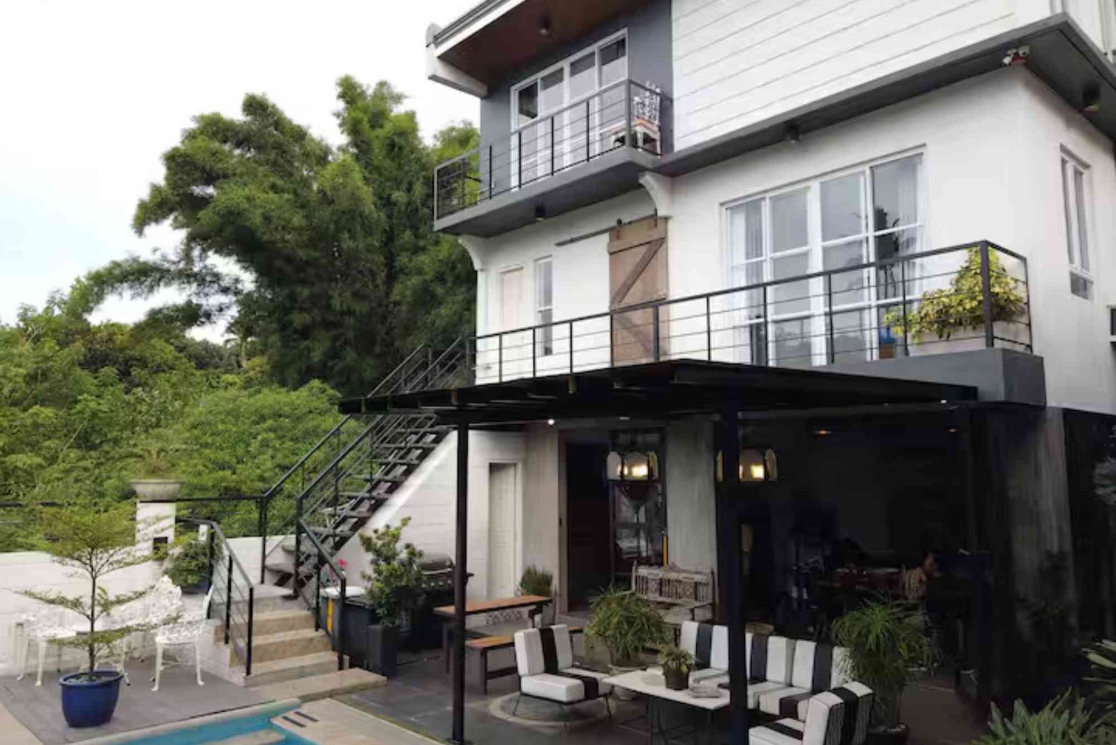 Property for Sale in Tagaytay Philippines – Lake View Homes & Condos