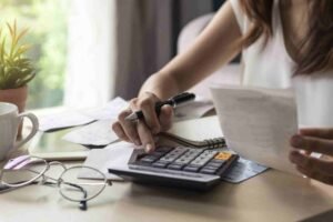 What Bills Come With an Apartment? Utilities and Hidden Costs Explained