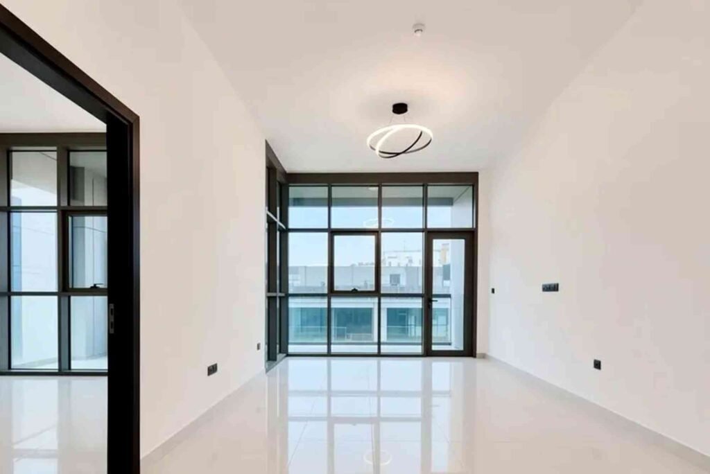What Is a Chiller-Free Apartment? Meaning and Pros for Dubai Tenants