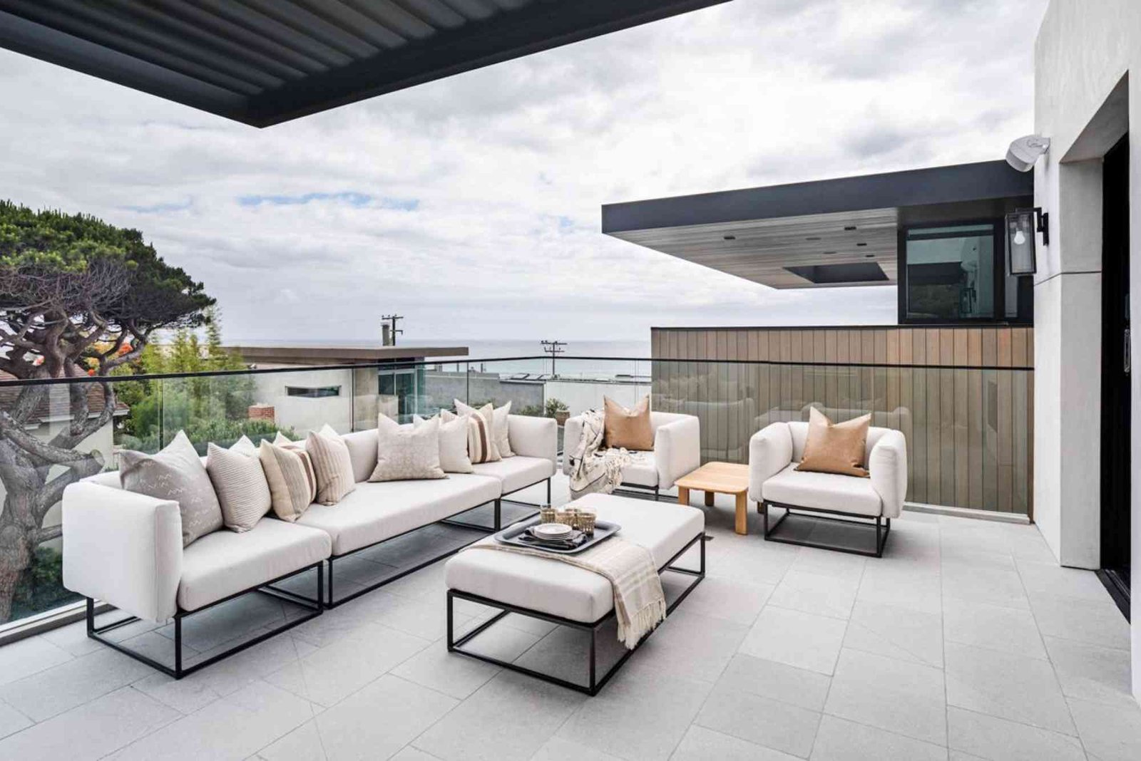 What Is a Terrace Apartment? Benefits of Private Outdoor Space
